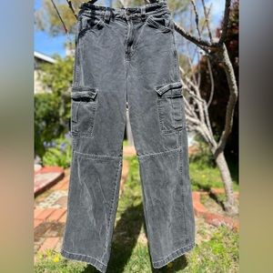 H&M Divided- Black Jean Cargo Pants || Women’s 0